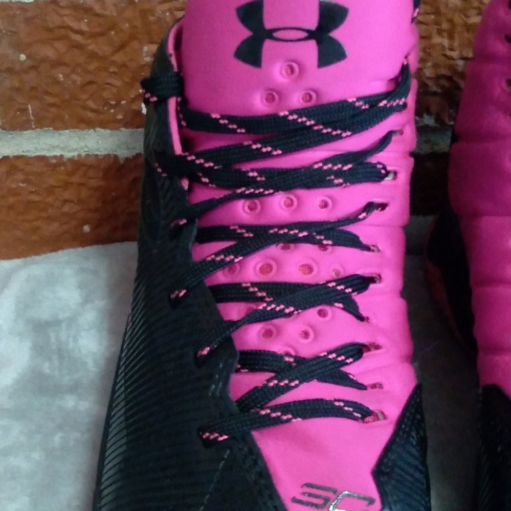 Under Armour - Picture 5 of 7